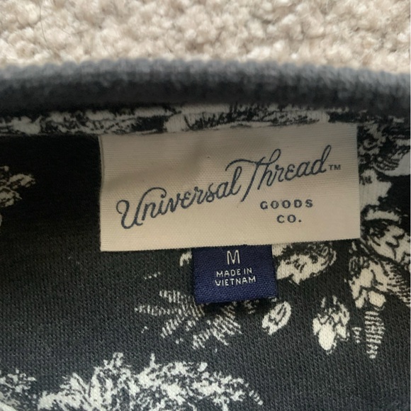 Women’s crew neck - Picture 2 of 2